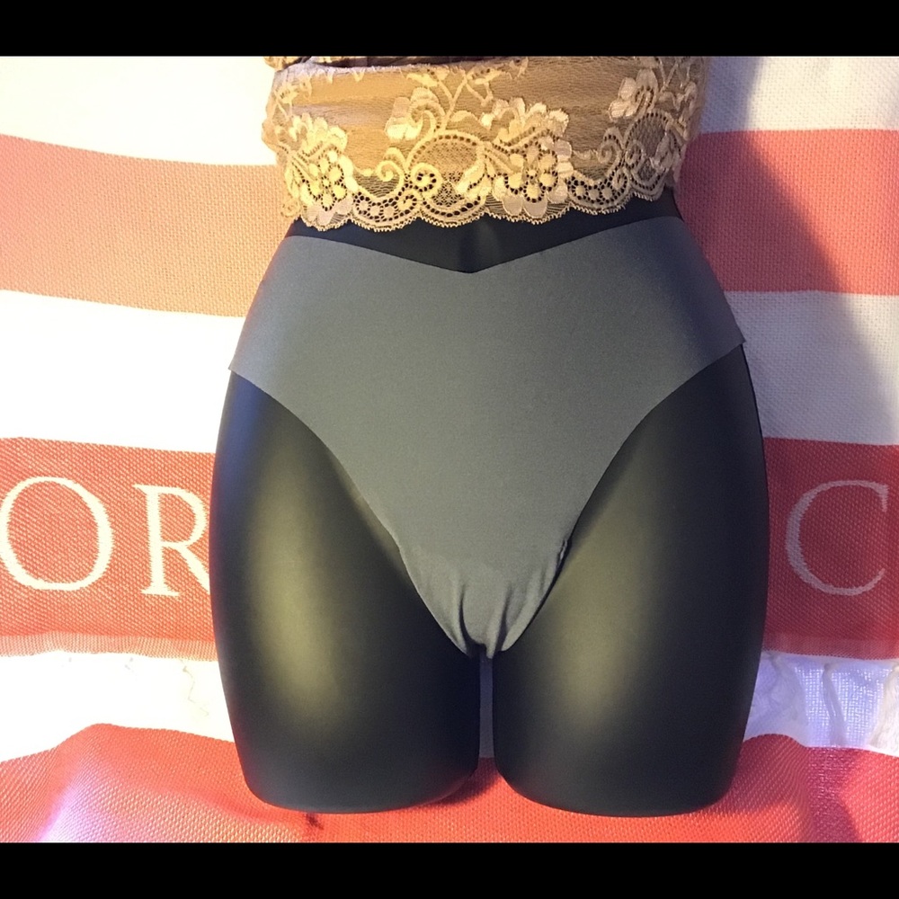 NWT Victoria Secret Panties Sz Large